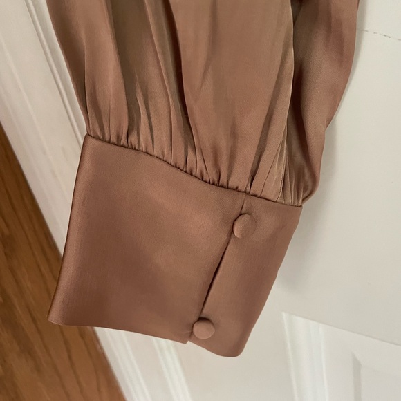 Abercrombie & Fitch Cropped Blouse Long Sleeve V-Neck Smocked Waist Brown S - Picture 5 of 9